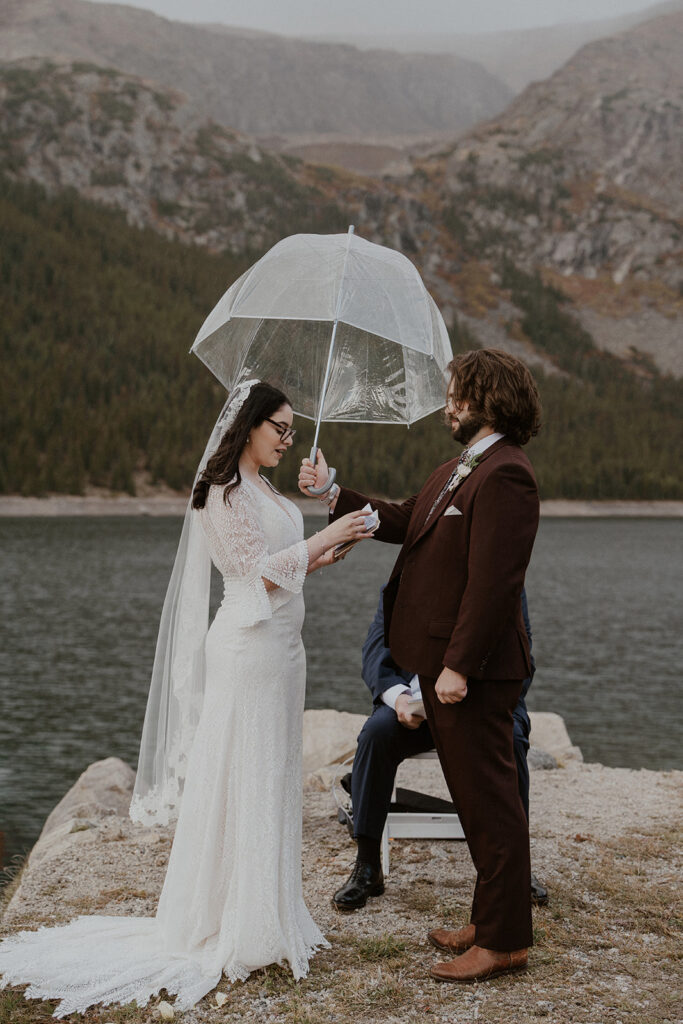 Rainy alpine lakeside elopement in Colorado