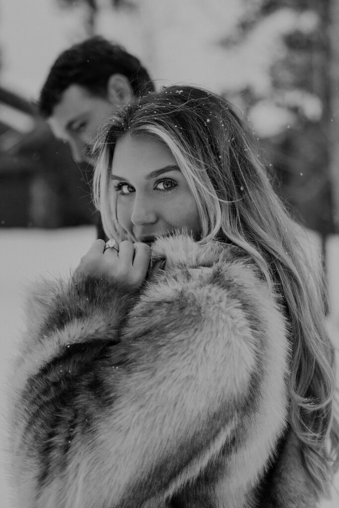 Colorado engagement photos in the snow