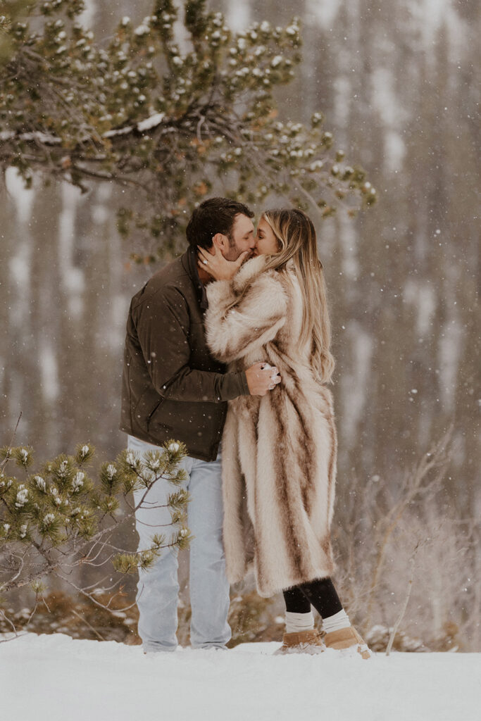 snowy surprise proposal in Breckenridge