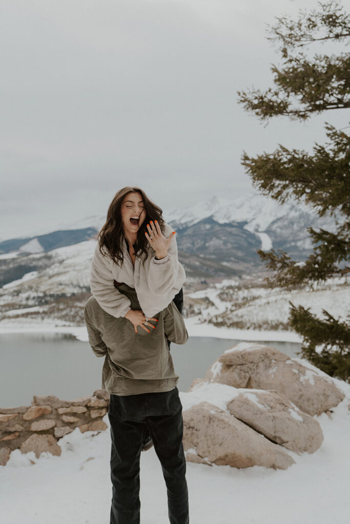 Snowy winter proposal in Colorado at Sapphire Point