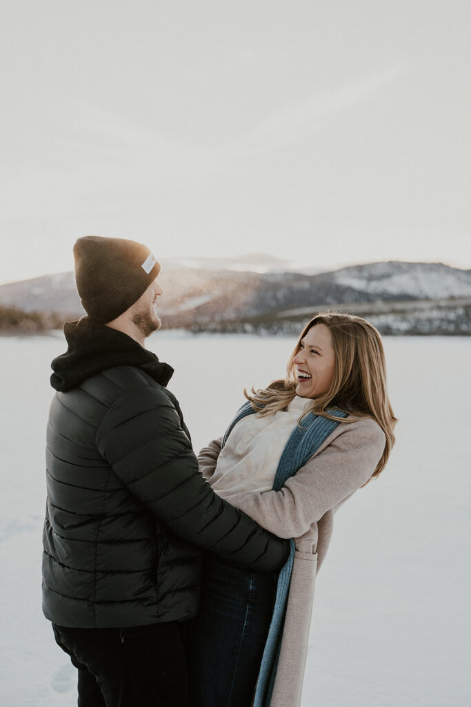 Mountain engagement photos in the winter at Lake Dillon