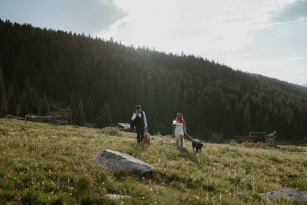 Colorado elopement photos with dogs