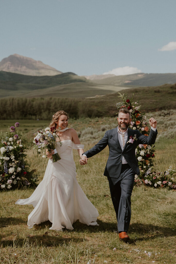 Sunny, summer Crested Butte wedding ceremony