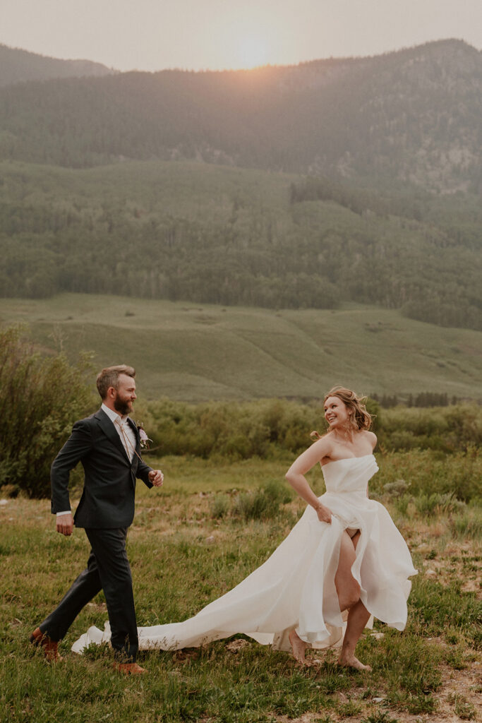 Smoky wedding portraits in Crested Butte, Colorado