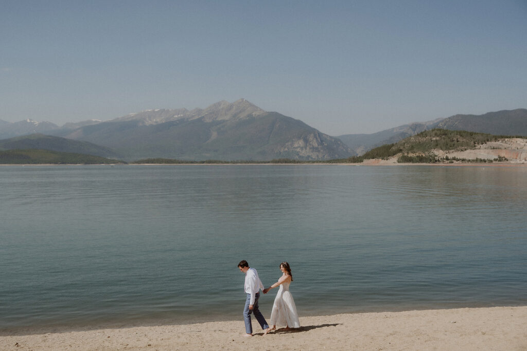 Colorado lake elopement portraits
