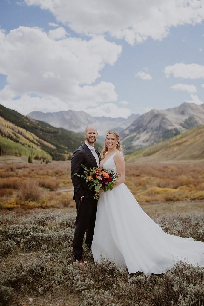 Bride and groom in Aspen, Colorado for their fall elopement
