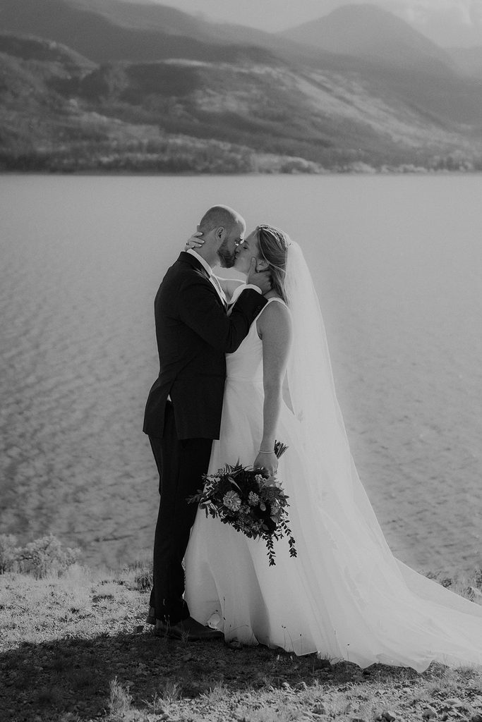 Aspen, Colorado elopement ceremony at Twin Lakes