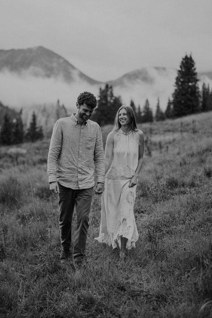 Cinematic and rainy wedding photos in the Colorado mountains
