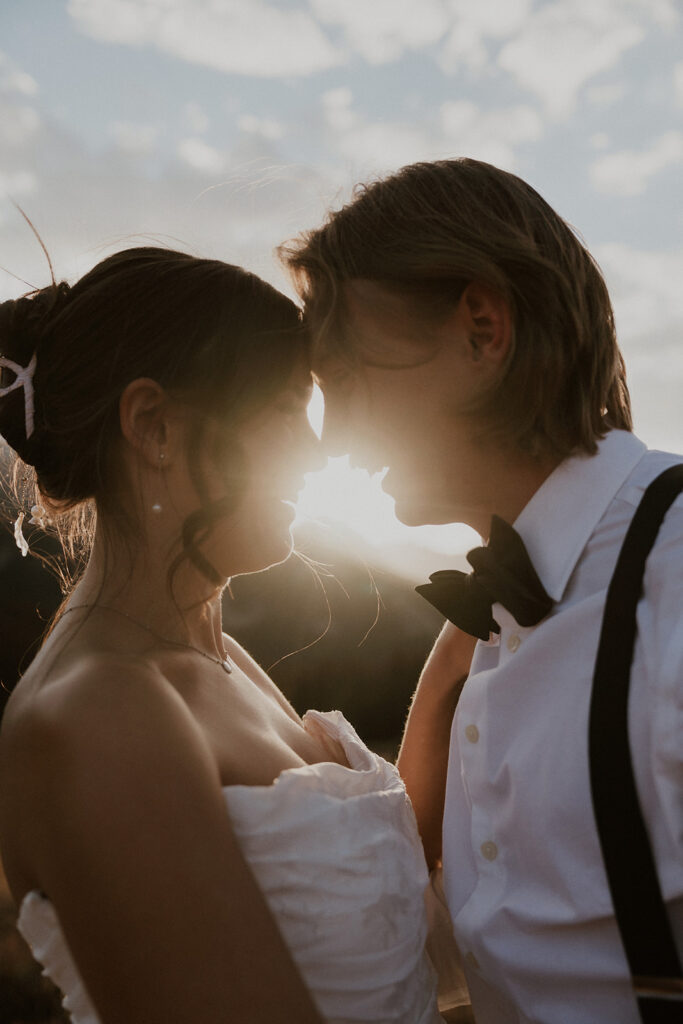 Sunset bride and grooms portraits in Breckenridge, Colorado